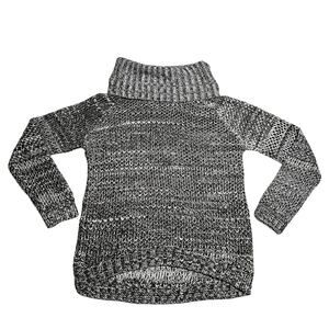 Jaye.e Turtleneck Chunky Knit Sweater Size Small Cozy Winter Minimalist Neutral